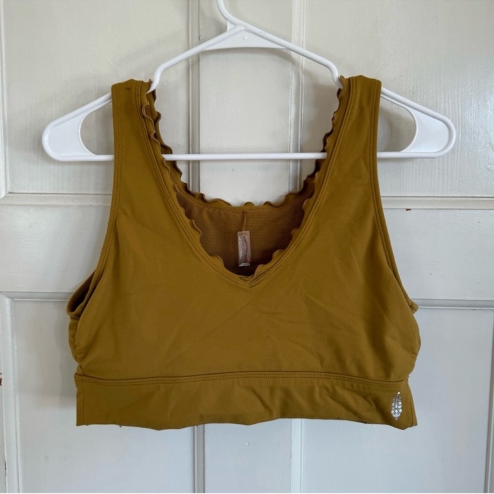 Free People FP Movement Hearts a Flutter bra size medium/large.